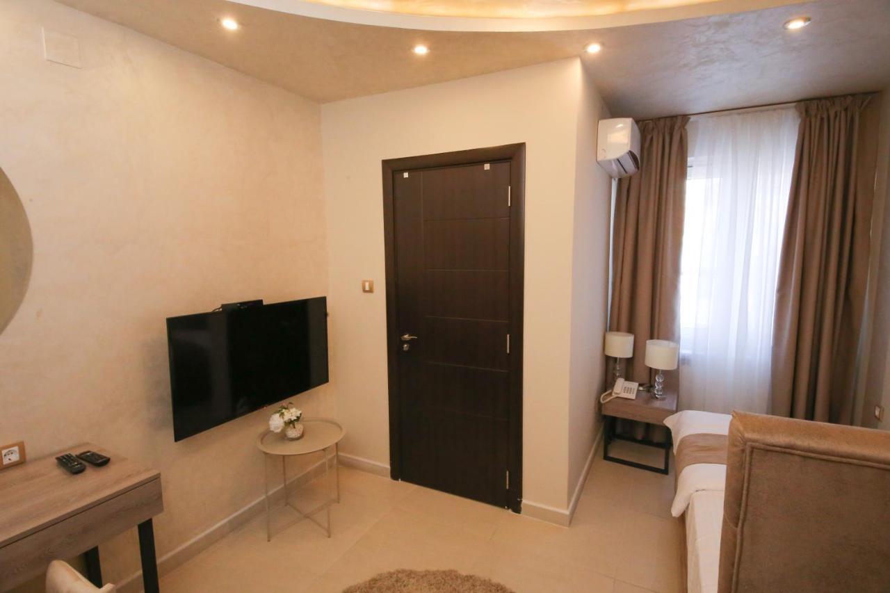 Hotel Bajadera Lux Belgrad Zewnętrze zdjęcie