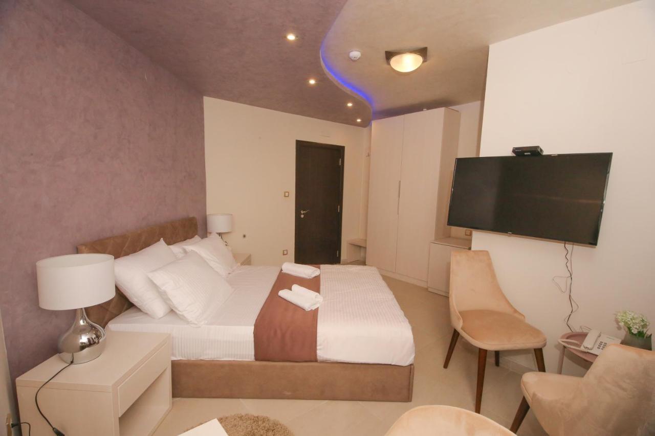 Hotel Bajadera Lux Belgrad Zewnętrze zdjęcie