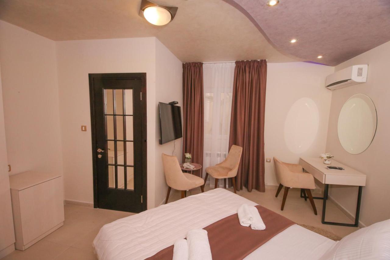 Hotel Bajadera Lux Belgrad Zewnętrze zdjęcie